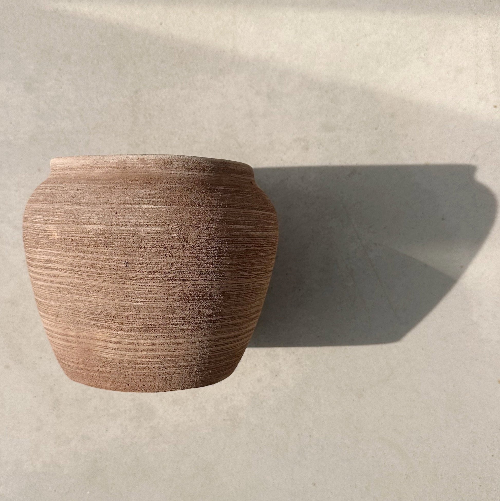 ribbed terra egg pot 5